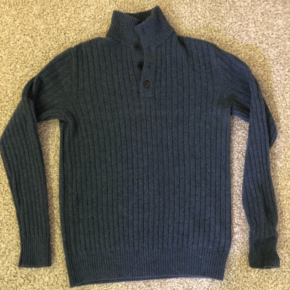 Banana Republic Italian Yarn 1/4 Button Sweater Sz M